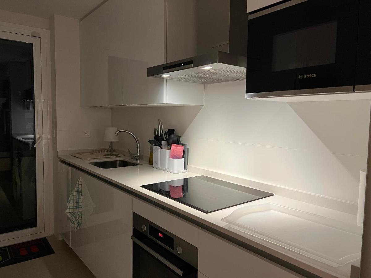 New Build Modern Ap 4 Min Walk To The Beach And Marbella Old Town ภายนอก รูปภาพ